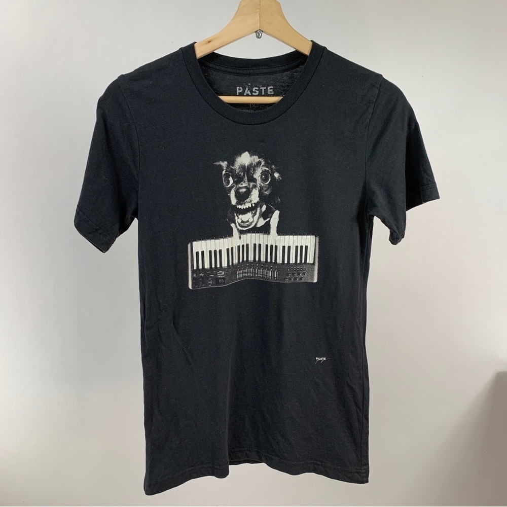 PASTE Graphic Tee Chihuahua Jason Laurits Brooklyn New York